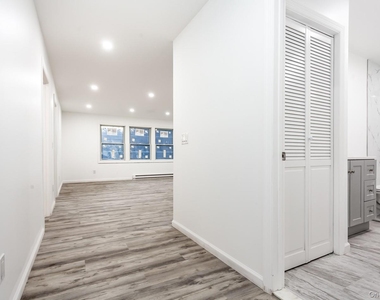 300 Highland Avenue - Photo Thumbnail 5