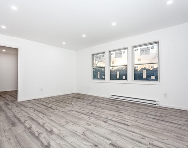 300 Highland Avenue - Photo Thumbnail 11