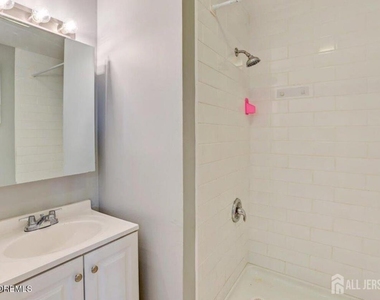 111 John Street - Photo Thumbnail 8