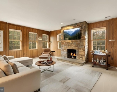 221 Chain Bridge Road - Photo Thumbnail 9