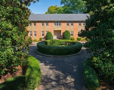 221 Chain Bridge Road - Photo Thumbnail 3