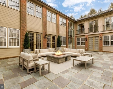 221 Chain Bridge Road - Photo Thumbnail 14