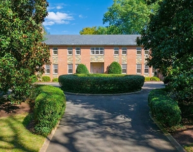 221 Chain Bridge Road - Photo Thumbnail 2