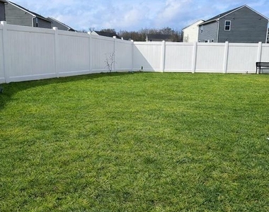 201 Bowline Drive - Photo Thumbnail 16