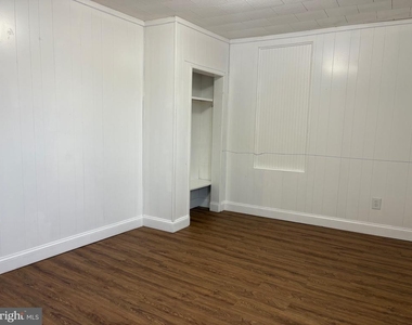 2713 Hammonds Ferry - Photo Thumbnail 5