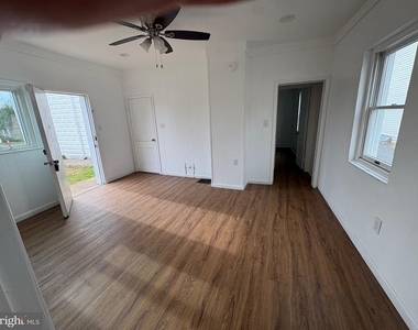 2713 Hammonds Ferry - Photo Thumbnail 17