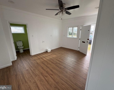 2713 Hammonds Ferry - Photo Thumbnail 14