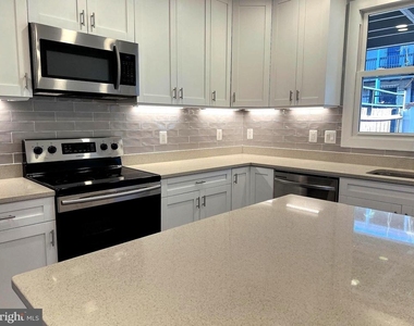 1210 Half Street Sw - Photo Thumbnail 8