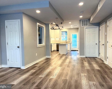 1210 Half Street Sw - Photo Thumbnail 3