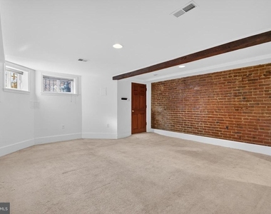 1351 Monroe Street Nw - Photo Thumbnail 5