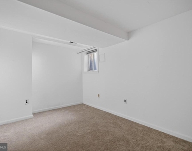 1351 Monroe Street Nw - Photo Thumbnail 15