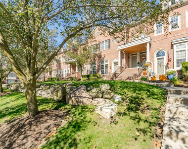 695 River Park Village Boulevard - Photo Thumbnail 13