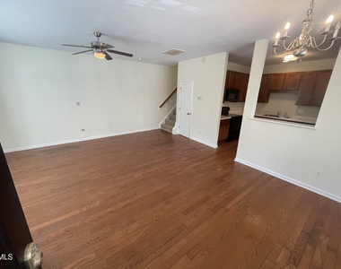 1130 Renewal Place - Photo Thumbnail 16