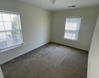 1130 Renewal Place - Photo Thumbnail 12