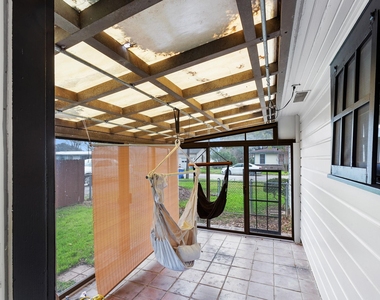 803 Peach St - Photo Thumbnail 18