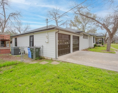803 Peach St - Photo Thumbnail 28