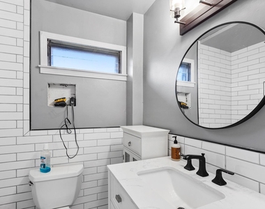 803 Peach St - Photo Thumbnail 16