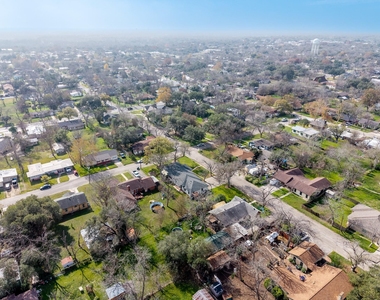 803 Peach St - Photo Thumbnail 37