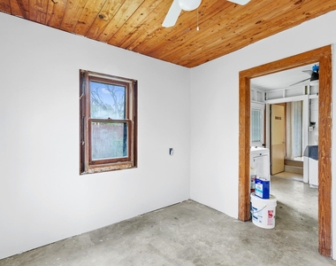 803 Peach St - Photo Thumbnail 24