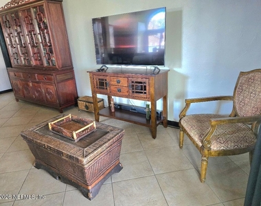 6931 Cane Grass Lane E - Photo Thumbnail 14