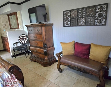 6931 Cane Grass Lane E - Photo Thumbnail 23