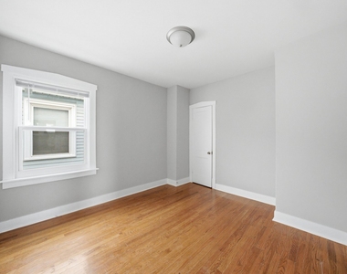 5301 W Winona Street - Photo Thumbnail 5