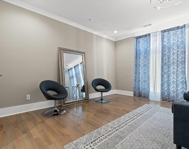971 Laurel Court Ne - Photo Thumbnail 7
