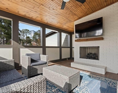 971 Laurel Court Ne - Photo Thumbnail 15