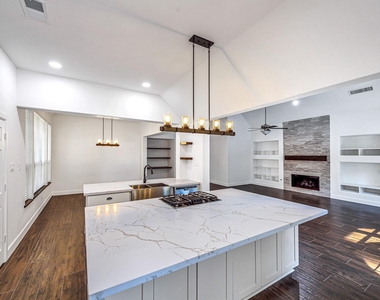 6 Old River Place - Photo Thumbnail 20
