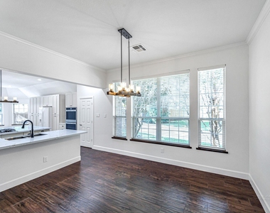 6 Old River Place - Photo Thumbnail 16