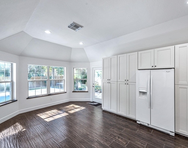 6 Old River Place - Photo Thumbnail 22