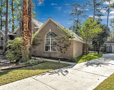 6 Old River Place - Photo Thumbnail 1