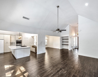 6 Old River Place - Photo Thumbnail 32