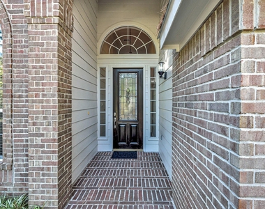 6 Old River Place - Photo Thumbnail 2