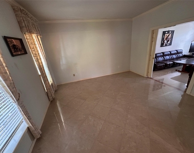 4506 Colony Hills Drive - Photo Thumbnail 2