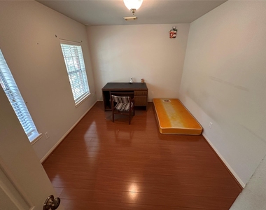4506 Colony Hills Drive - Photo Thumbnail 20