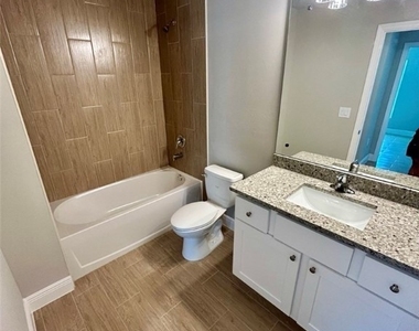 2330-2332 Hoople Street - Photo Thumbnail 11