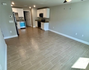 2330-2332 Hoople Street - Photo Thumbnail 3