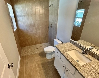 2330-2332 Hoople Street - Photo Thumbnail 7