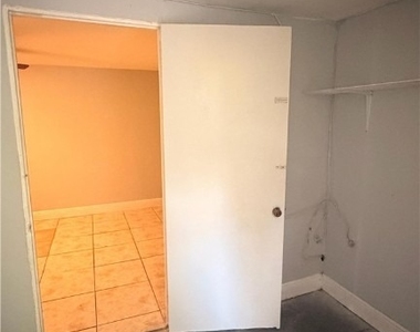 2181 Coronet Street - Photo Thumbnail 2