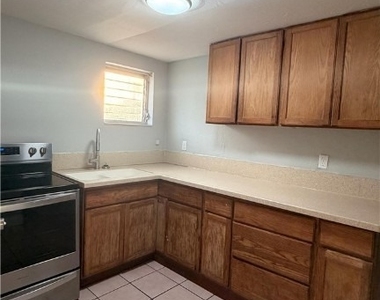 2181 Coronet Street - Photo Thumbnail 8