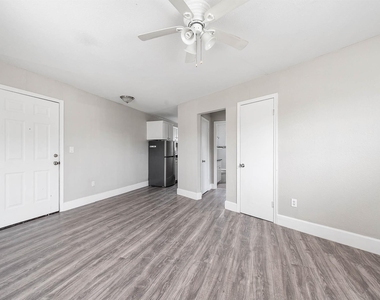 1711 Fourcade Street - Photo Thumbnail 1