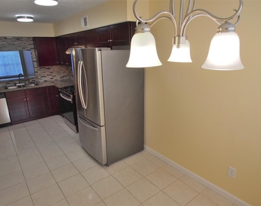 15312 Gorham Dr - Photo Thumbnail 9
