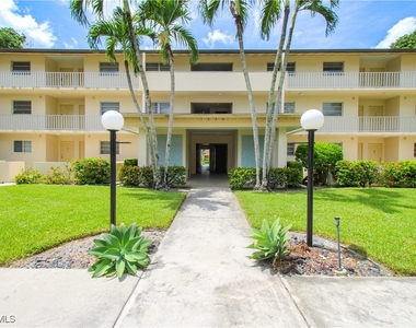 1020 Palm View Drive - Photo Thumbnail 2