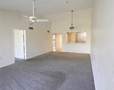 1228 Commonwealth Circle - Photo Thumbnail 2