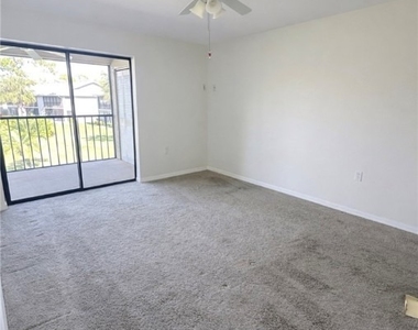 1228 Commonwealth Circle - Photo Thumbnail 10