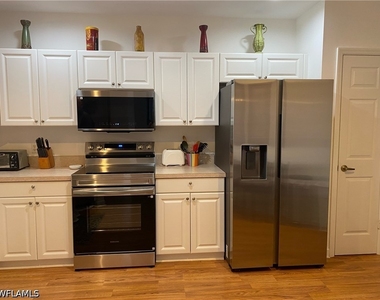 3051 Horizon Lane - Photo Thumbnail 8