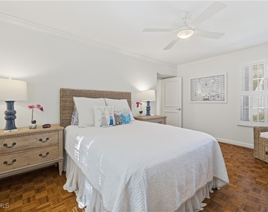 2700 Lantern Lane - Photo Thumbnail 7