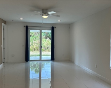 5901 Rita Avenue N - Photo Thumbnail 3