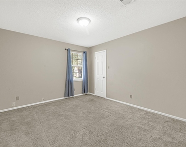 1111 Belaya Lane - Photo Thumbnail 21
